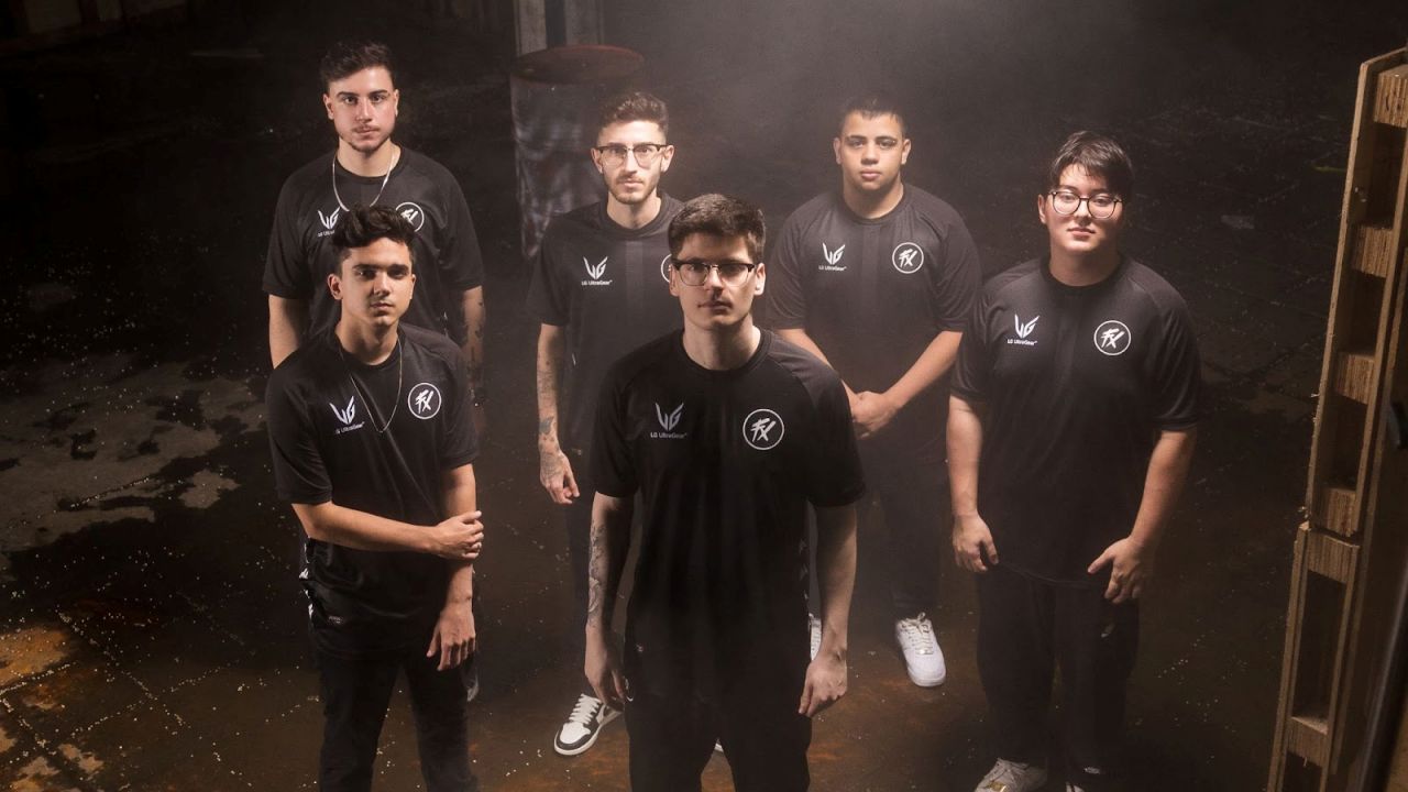 Novo time competitivo do Fluxo em Rainbow Six Siege. Foto: Divulgação 