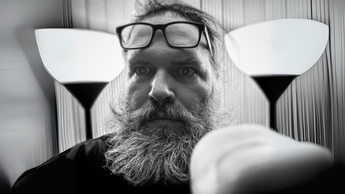 tonda ros, blue prince, dogubomb