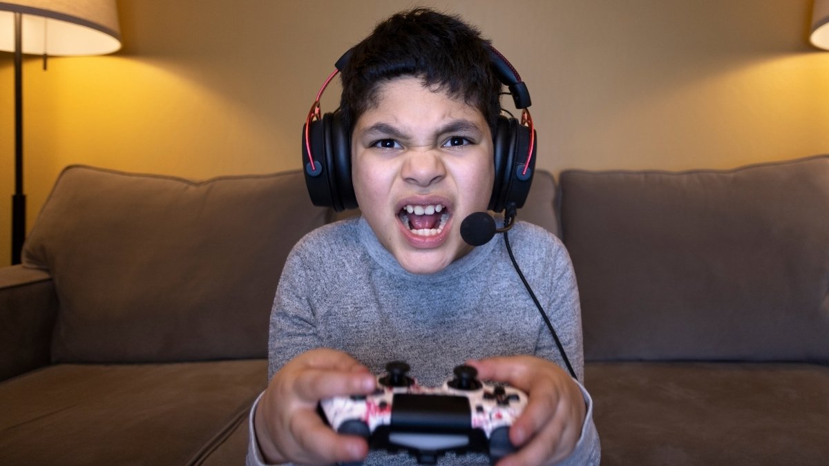 eca digital, crianças, games, menino, criança, garoto, jogador