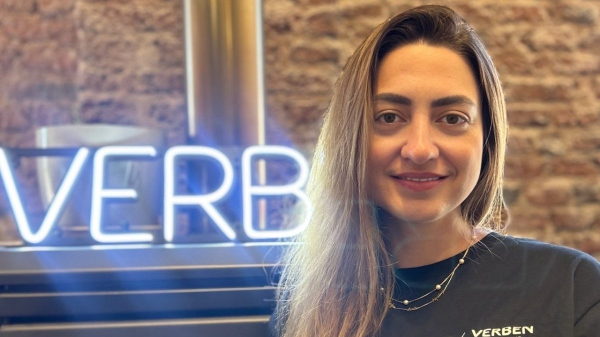 Andressa Scasso, Verben