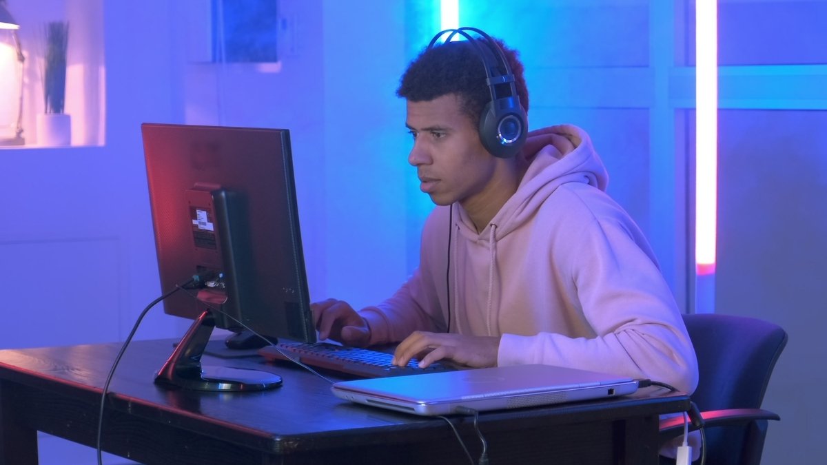 gamer, jogador, player, homem, game online, online gaming